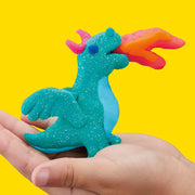 Colorful Play-Doh Party Bag with 15 mini cans by Hasbro, ideal for kids' party favors and creative play.