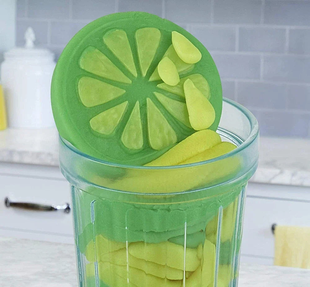 Play-Doh Kitchen Creations Juice Squeezin' Toy Juicer